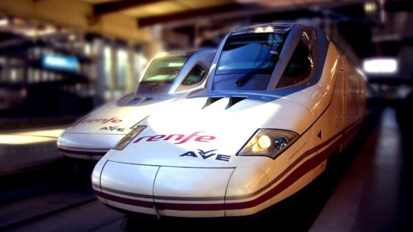 Two Renfe AVE high-speed trains at Madrid Atocha station in a January 2007 file photograph. Photo: Mikel Ortega, via Wikimedia Commons (CC BY-SA 2.0). File photo — not a photograph from the 28 October 2026 crash.