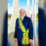 Official portrait of Brazilian President Luiz Inácio Lula da Silva wearing the presidential sash.