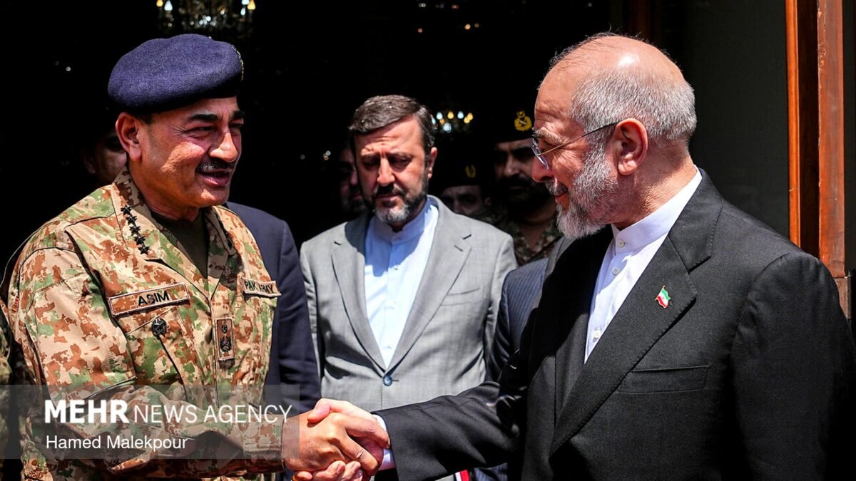 Field Marshal Asim Munir shakes hands with Iranian parliament speaker Mohammad Baqir Qalibaf in Tehran, with Foreign Minister Abbas Araghchi behind them. File photo, April 2026.