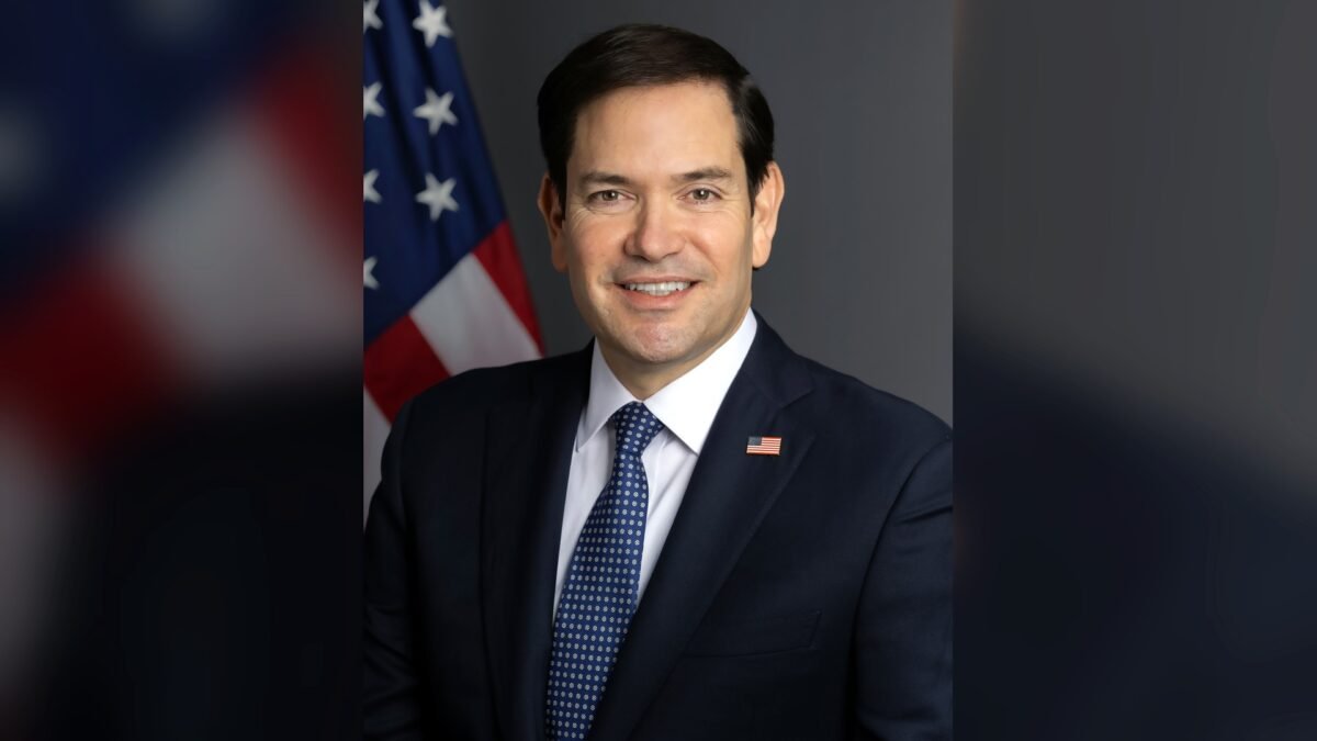 Official portrait of US Secretary of State Marco Rubio.