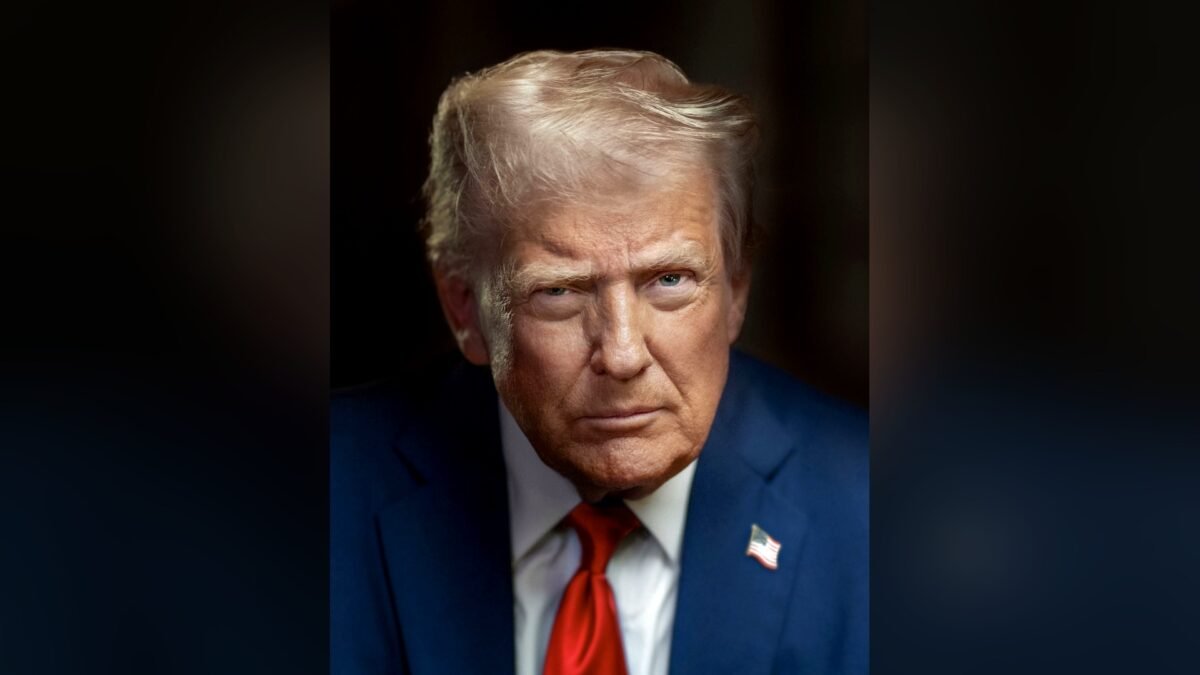 US President Donald Trump, official 2025 portrait